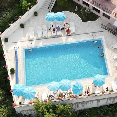 Hotel Deyanira Gorno Dryanovo Luaran gambar