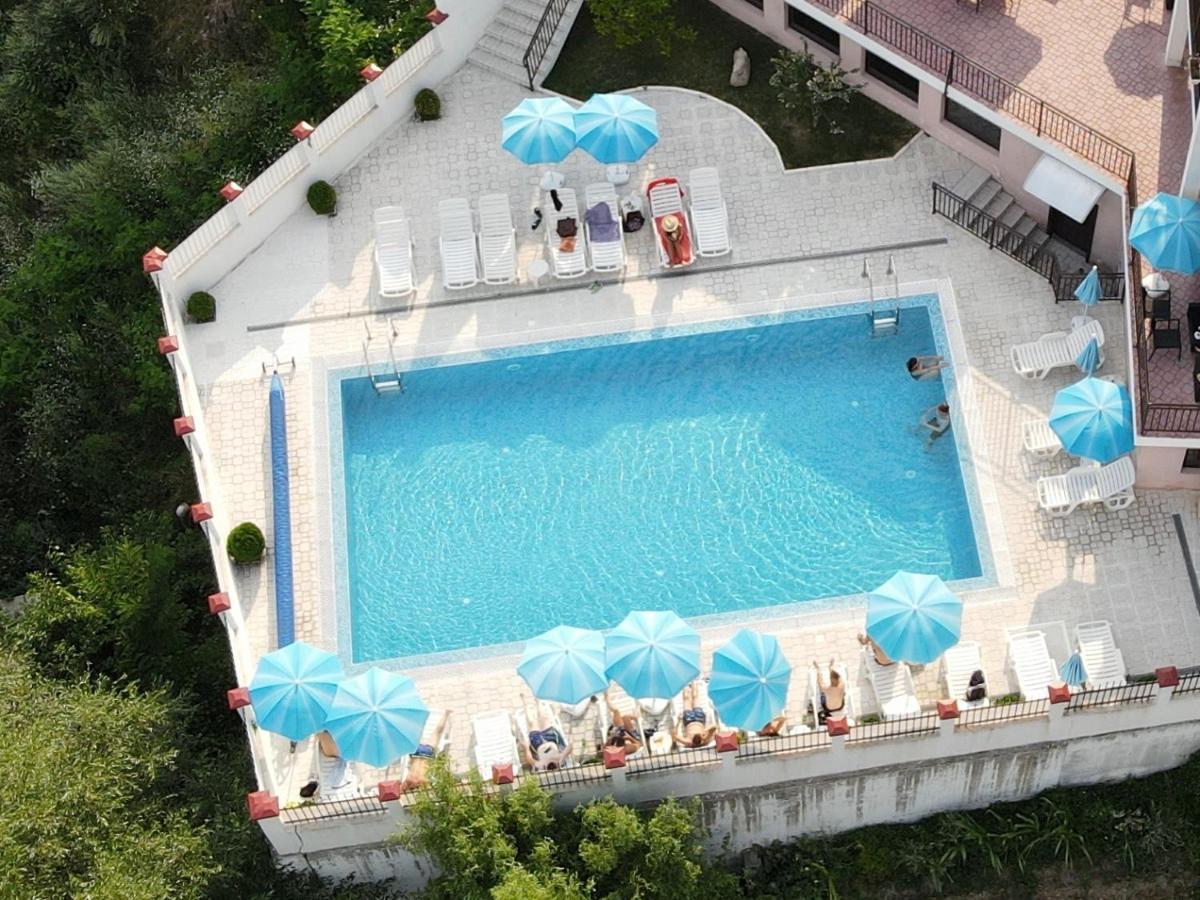 Hotel Deyanira Gorno Dryanovo Luaran gambar