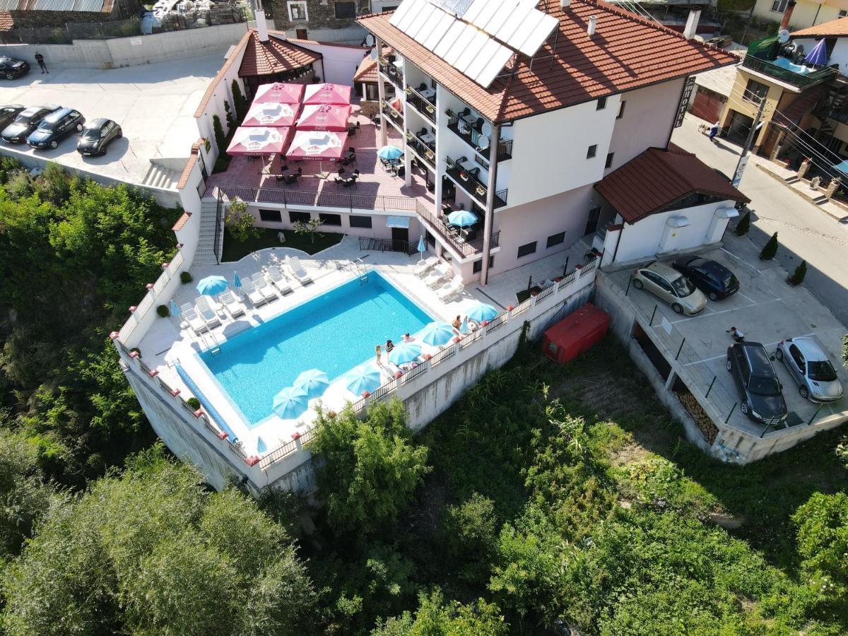 Hotel Deyanira Gorno Dryanovo Luaran gambar