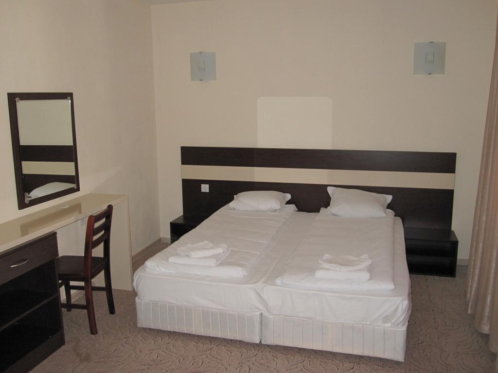 Hotel Deyanira Gorno Dryanovo Bilik gambar