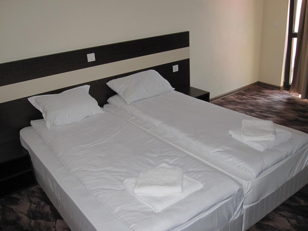Hotel Deyanira Gorno Dryanovo Bilik gambar